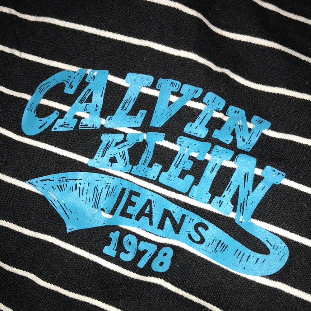 Boys Calvin Klein TEAL BLUE logo Shirt size 5 Black/White Polo stripe Top - Picture 5 of 9